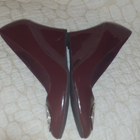 Fioni wedge maroon shoes - Picture 8 of 8